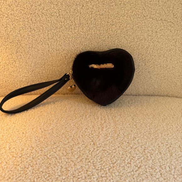 NWOT! Juicy Couture Heart Shaped Wristlet Bag: Black Faux Fur, Gold - Picture 2 of 6